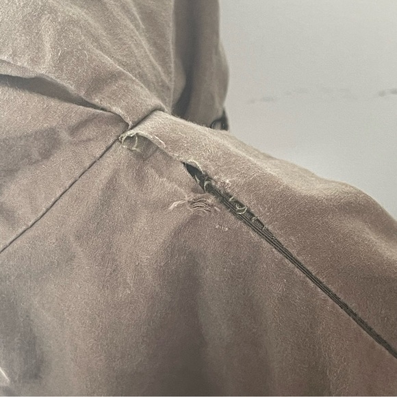 I.AM.GIA | Alya Army Green Puff Sleeve Corset Tie Front Cropped Top - Picture 9 of 9